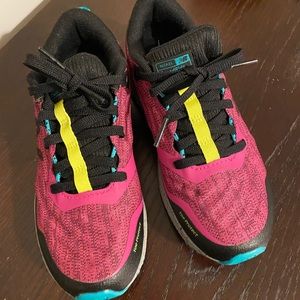 New Balance girls size 2